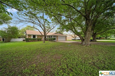 813 W 3rd St, Eddy, TX 76524 - photo 3