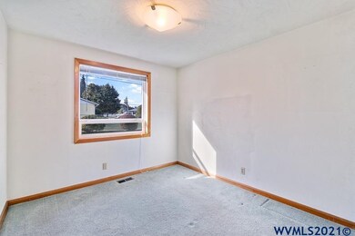 4703 Fir Dell Dr SE, Salem, OR 97302 - photo 6