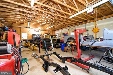 350 Maple St, Downingtown, PA 19335 - photo 5