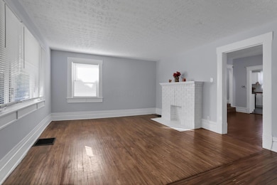 139 Belvidere Ave, Columbus, OH 43223 - photo 4