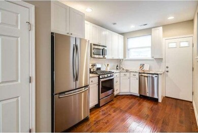 1325 S Taylor St, Philadelphia, PA 19146 - photo 2