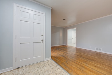 7130 Carvel Ln, Houston, TX 77074 - photo 2