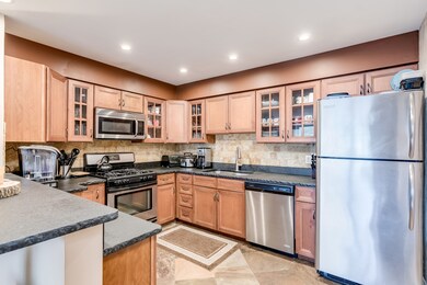 1328 Webford Ave unit 201, Des Plaines, IL 60016 - photo 2