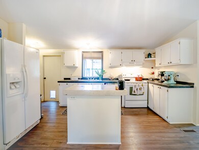 6442 Downing Rd, Central Point, OR 97502 - photo 7