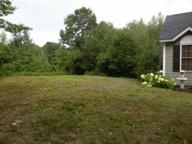 41 Garlan Ln, Hooksett, NH 03106 - photo 3