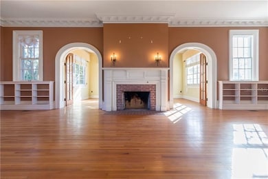 426 Lake Dora Dr, Tavares, FL 32778 - photo 4