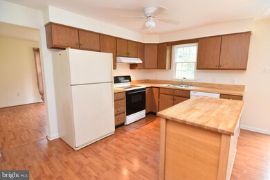 18528 Pilgrims Ct, Lexington Park, MD 20653 - photo 5