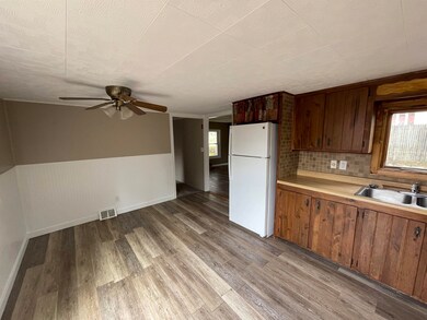 24 Ray St, Gorham, NH 03581 - photo 7