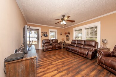 1628 Lundy Ln, Friendswood, TX 77546 - photo 7