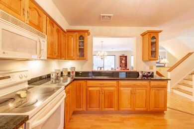 45 Ettl Ln unit 403, Greenwich, CT 06831 - photo 7