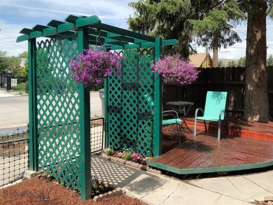 Patio & Arbor