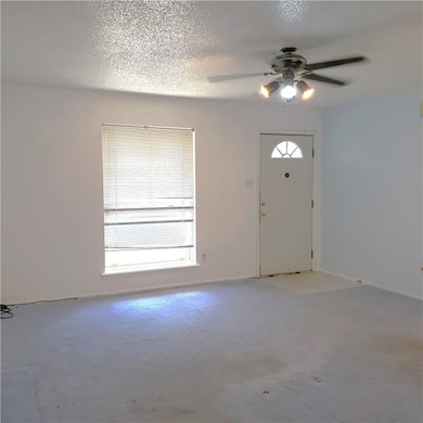 822 Saint Phillip Ct, Corpus Christi, TX 78418 - photo 2