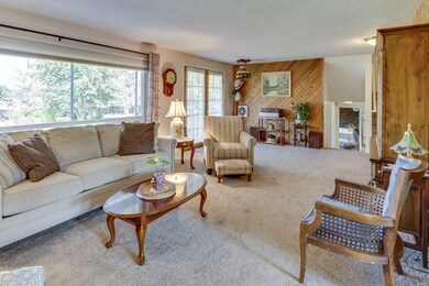 8-web-or-mls-1217 SW Canyon Dr, Redmond-