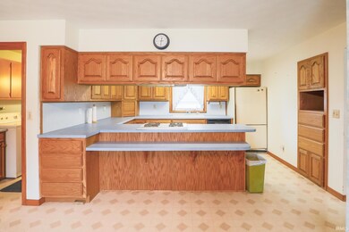 421 N Metts St, Ossian, IN 46777 - photo 7