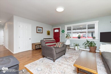 07-Living Room 20240516-DW-2043