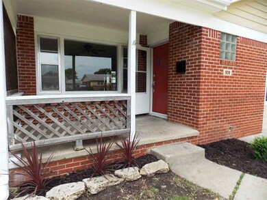Nice private front porch
