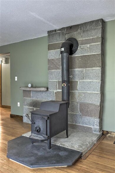 297 Old Chesterfield Rd, Winchester, NH 03470 - photo 5