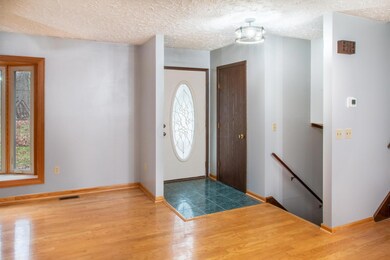 120-Challedon-Circle-26