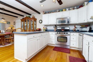 54 Parkwyn Dr, Delmar, NY 12054 - photo 5