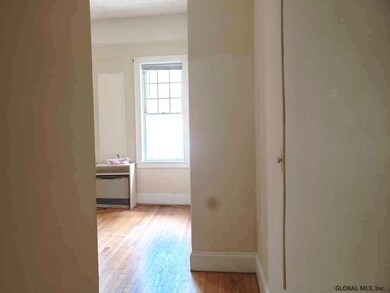 256 State St unit 9, Albany, NY 12210 - photo 4