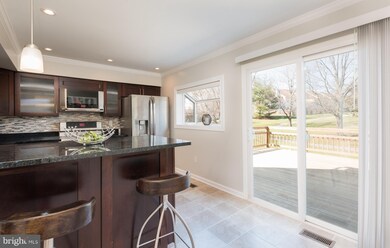 3900 Angelton Ct, Burtonsville, MD 20866 - photo 6