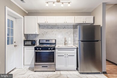 1722 Aliceanna St unit 1, Baltimore, MD 21231 - photo 6