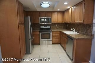 112 Indigo Plaza unit C, Monroe Township, NJ 08831 - photo 5