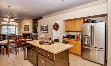 11163 E Laurel Ln-large-009-6-Kitchen-15
