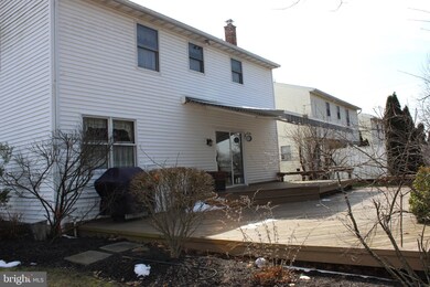 140 Gentry Dr, Perkasie, PA 18944 - photo 4