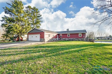 5200 Rainbow Dr, Delta, OH 43515 - photo 2