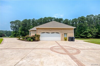 9017 Hollywood Dr, Disputanta, VA 23842 - photo 7