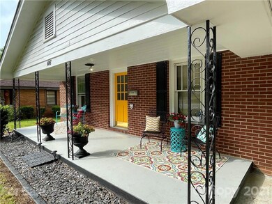 416 Salisbury Rd, Statesville, NC 28677 - photo 3