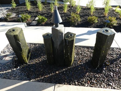 63376 Lamoine Ln, Bend, OR 97701 - photo 2