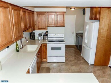 185 Windham Ct, Newtown, PA 18940 - photo 6