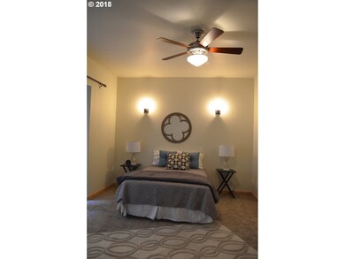 Bedroom, Primary