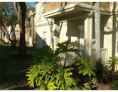 18340 NW 68th Ave unit 5-I, Hialeah, FL 33015 - photo 2