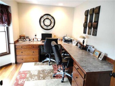 Studio/Study/Office