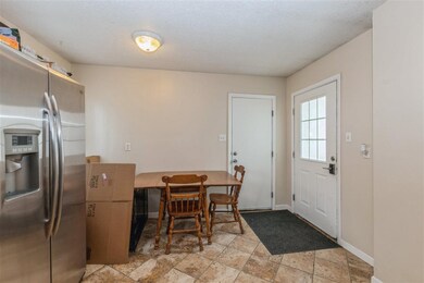 1719 11th Ave SW, Cedar Rapids, IA 52404 - photo 4