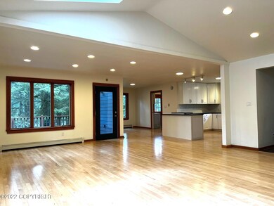 2069 Ridge Circle - Living Room