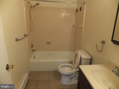 307 Franklin St unit 6, Quakertown, PA 18951 - photo 3