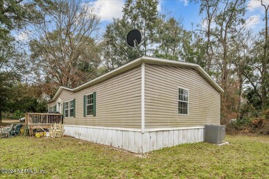 204 SW Trenton Terrace, Fort White, FL 32038 - photo 3