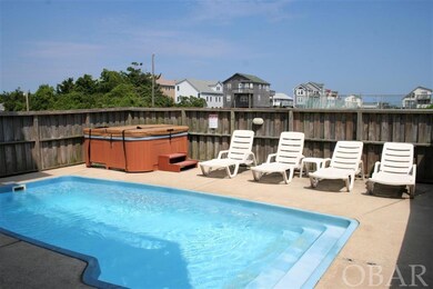 300 E Martin St, Kill Devil Hills, NC 27948 - photo 4