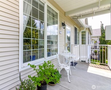 1002 9th Ave SE unit C201, Puyallup, WA 98372 - photo 2