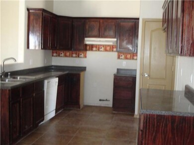 1573 S Kenazo Ave, Horizon City, TX 79928 - photo 3