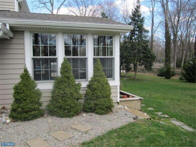 208 N Riding Dr, Moorestown, NJ 08057 - photo 4