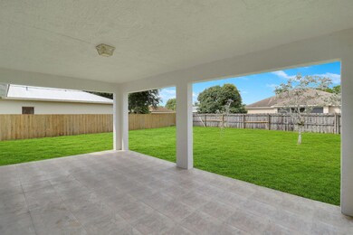 1942 SW Hampshire Ln, Port Saint Lucie, FL 34953 - photo 5