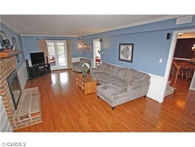Den/Family/Great Room - Family room with newer woo