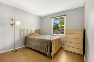 2402 Willow Ln, Rolling Meadows, IL 60008 - photo 5