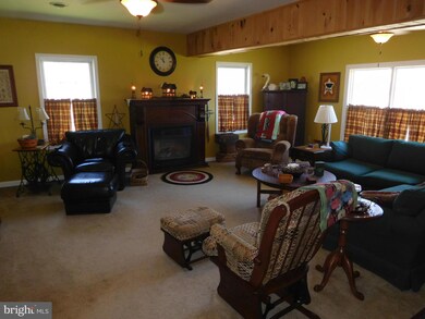 117 Deer Lick Ln, Warfordsburg, PA 17267 - photo 2