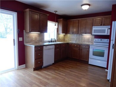 5431 Monrovia St, Shawnee, KS 66216 - photo 4